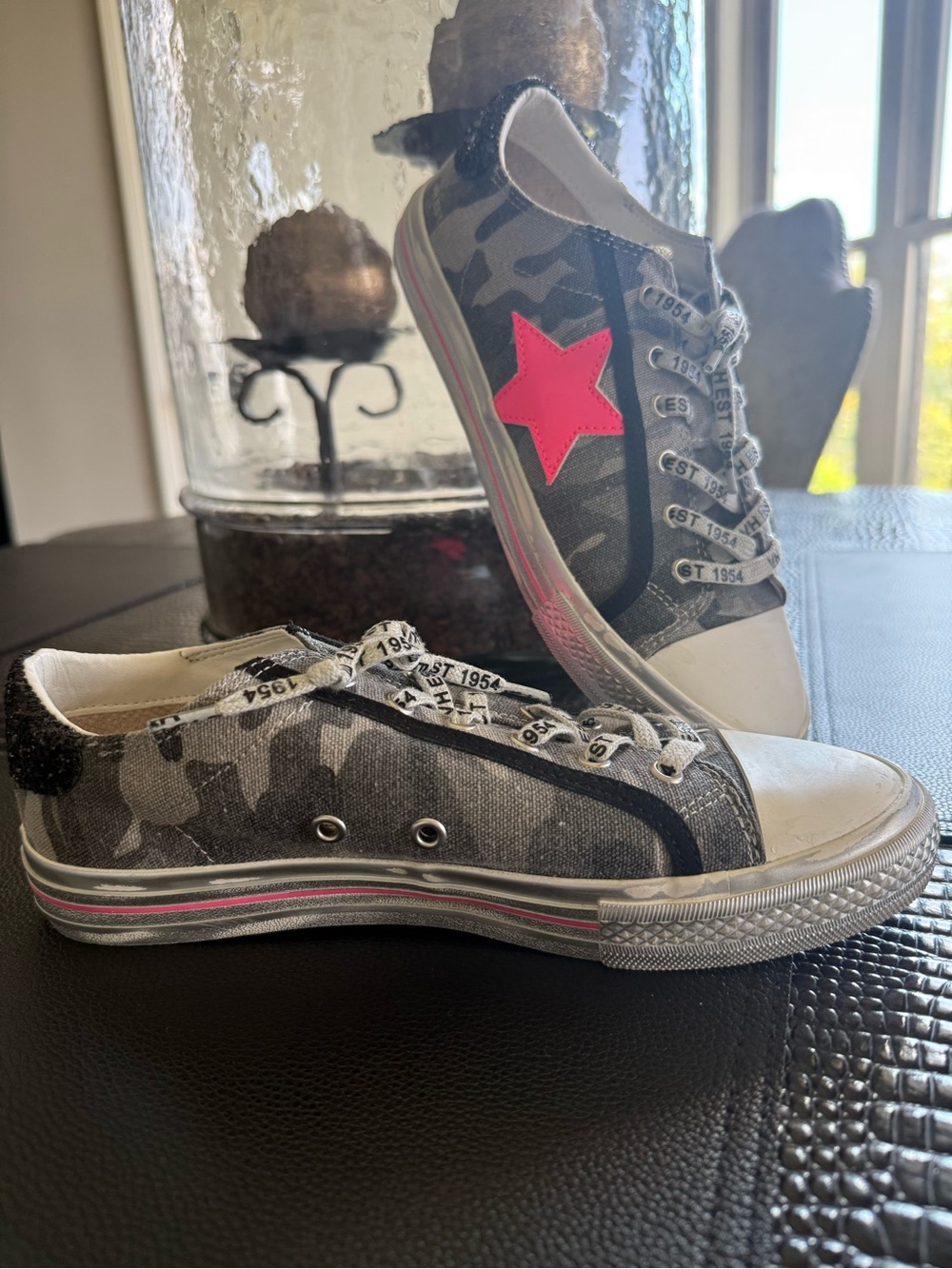 Vintage Havana Gray Camo Sneakers with Pink Star